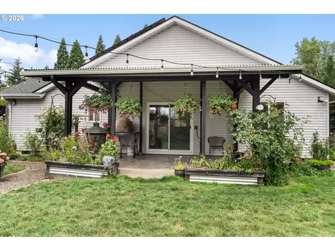 Exterior - 2867 Maesner St, Eugene, OR 97404 photo 3 of 12
