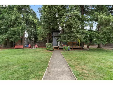 Exterior - 2867 Maesner St, Eugene, OR 97404 photo 6 of 12