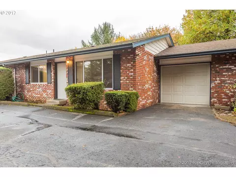 722 SE 221st Ave, Gresham, OR 97030 photo 1