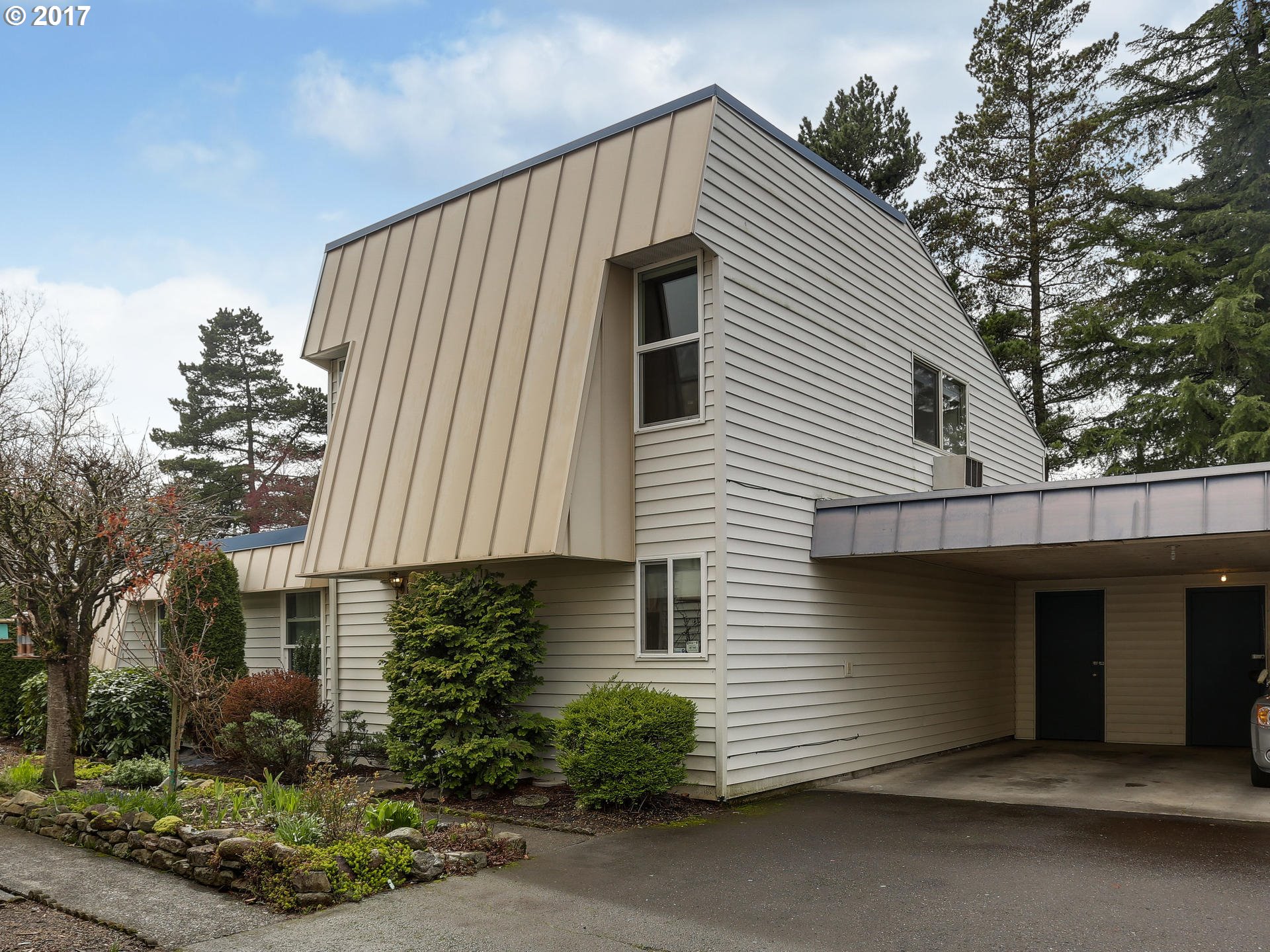 2228 SE 7th St, Gresham, OR 97080 photo 1
