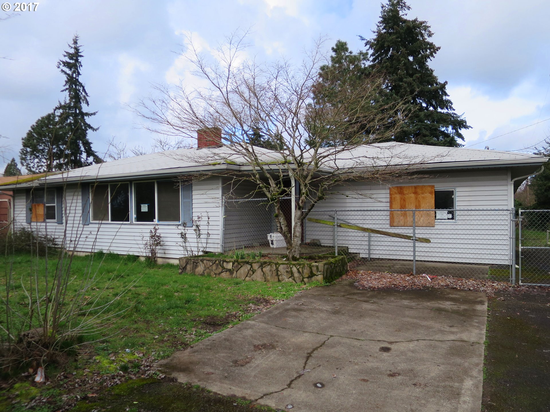 475 Howard Ave, Eugene, OR 97404 photo 1