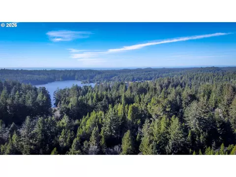 Cedar Ln, Florence, OR 97439 photo 8
