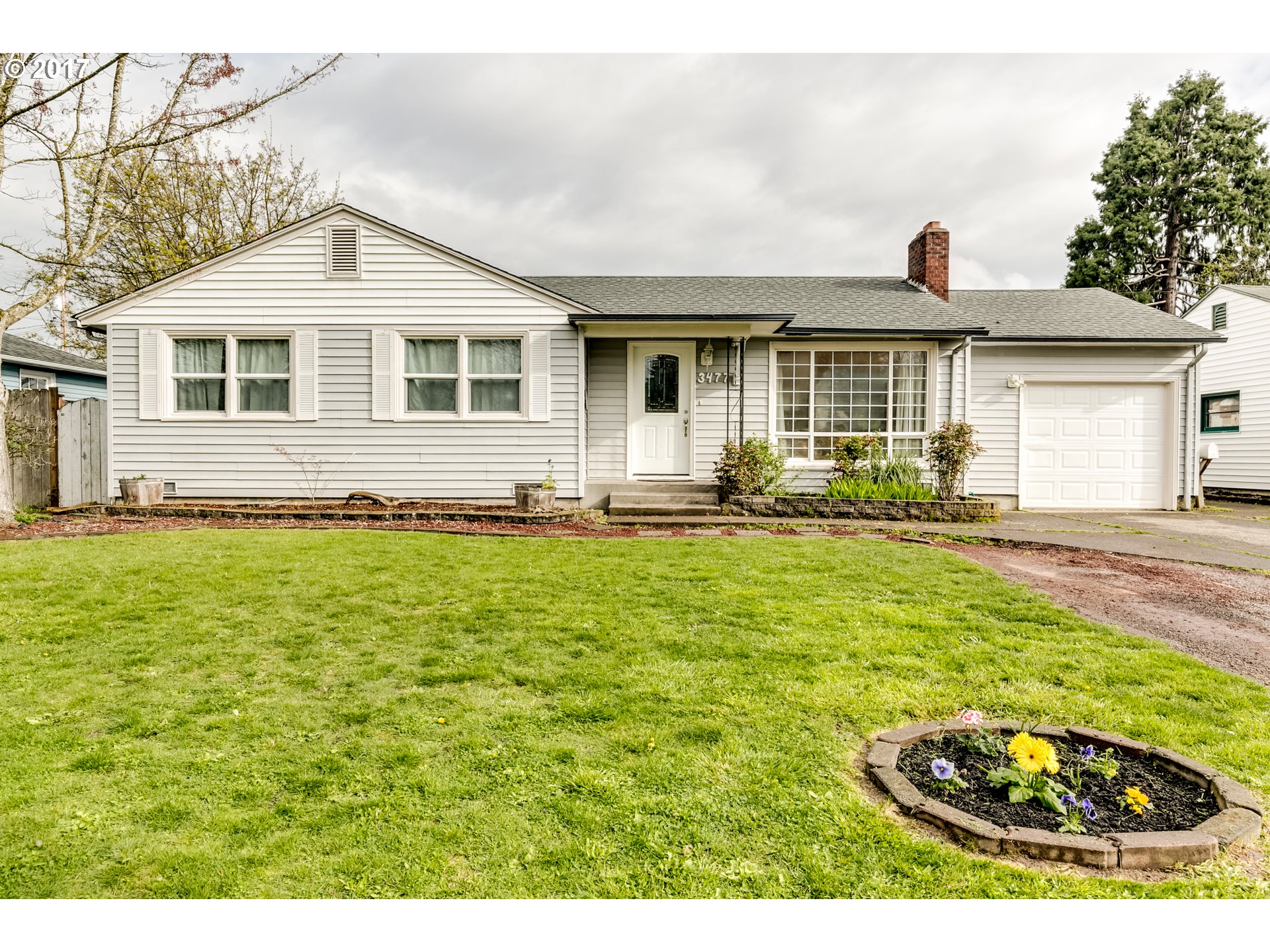 3477 Bell Ave, Eugene, OR 97402 photo 1
