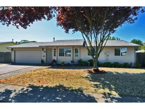 135 S 28th Ave, Cornelius, OR 97113 photo 1