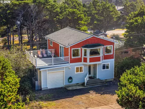 26035 Beach Dr, Rockaway Beach, OR 97136