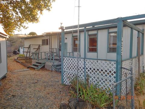 1323 SW 33rd St, Pendleton, OR 97801 photo 1
