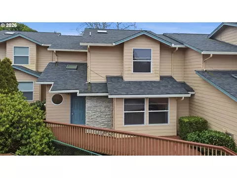 250 SE Coast Guard Dr #2, Depoe Bay, OR 97341
