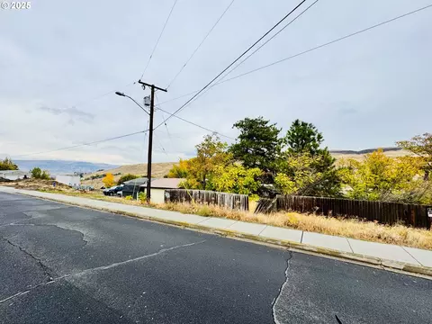 440 Shane Dr, Arlington, OR 97812