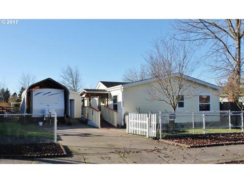 584 36th St, Springfield, OR 97478 photo 1