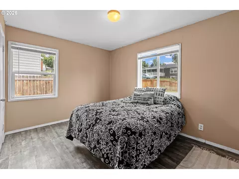 Bedroom - 3009 SW Isaac Ave, Pendleton, OR 97801 photo 1 of 3