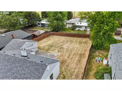View/Area - 3009 SW Isaac Ave, Pendleton, OR 97801 photo 1 of 3