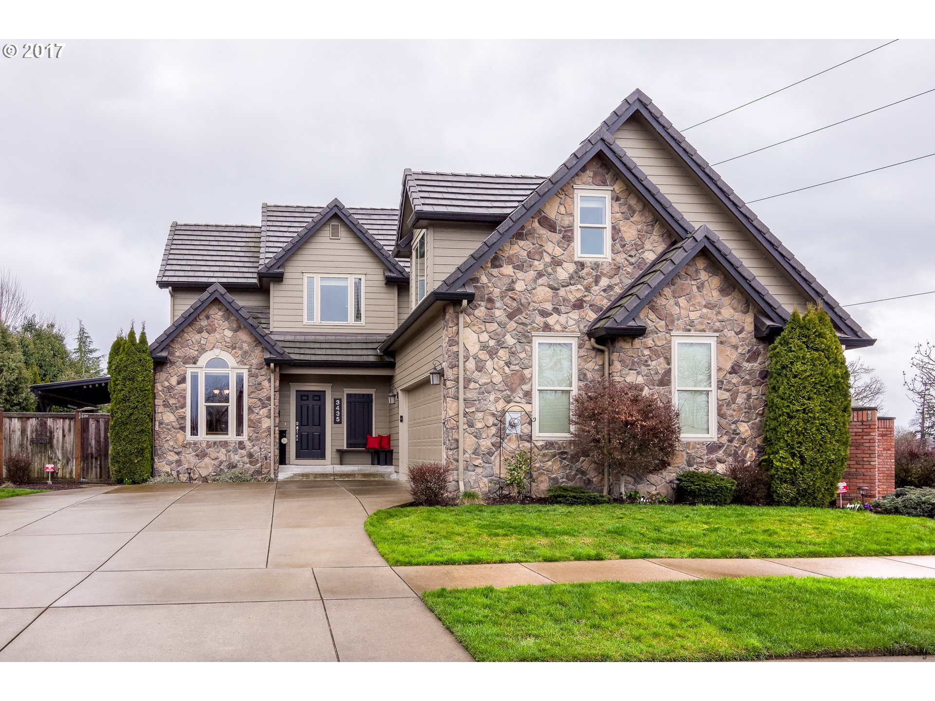 3435 Meadow View Dr, Eugene, OR 97408 photo 1