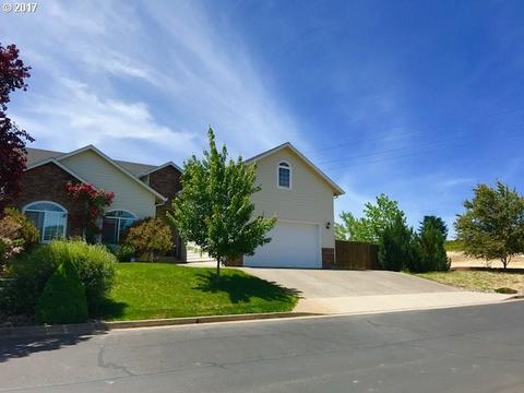 737 Divot Loop, Sutherlin, OR 97479 photo 1