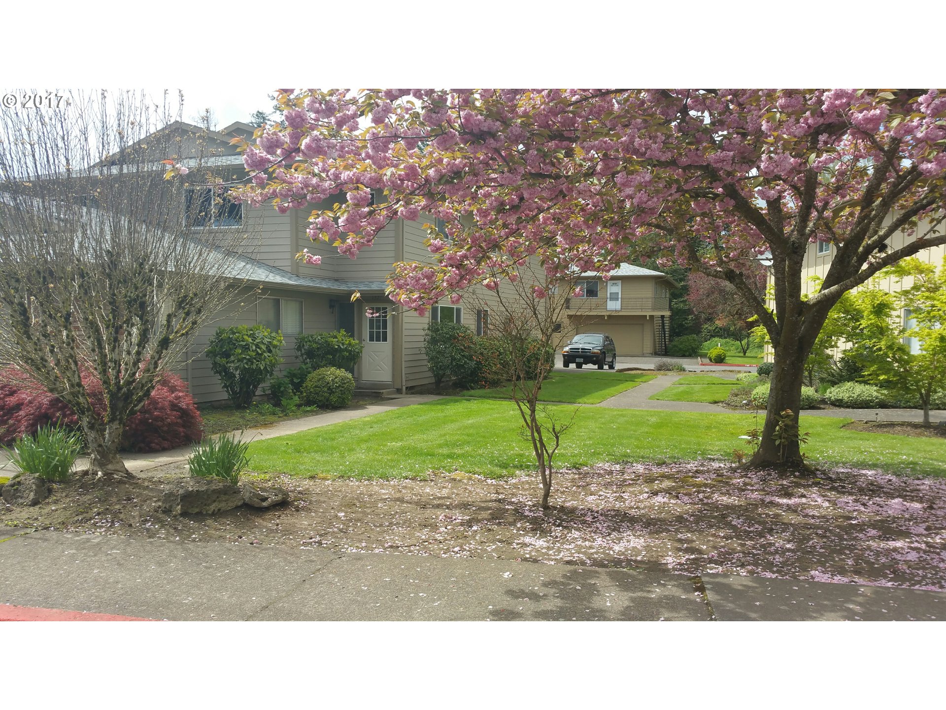 1577 NE Hale Pl, Gresham, OR 97030 photo 1