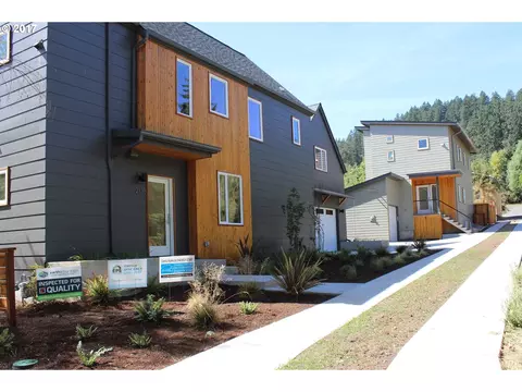 2170 Augusta St, Eugene, OR 97403 photo 1