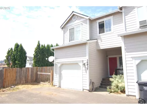 34937 Burt Rd, Saint Helens, OR 97051
