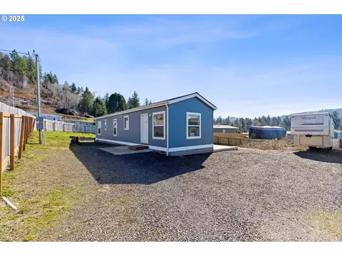 370 N West View Dr, Otis, OR 97368