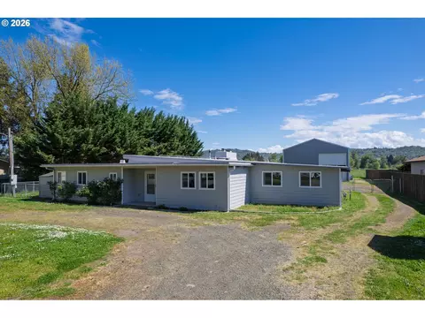 255 Shady Dr, Roseburg, OR 97471
