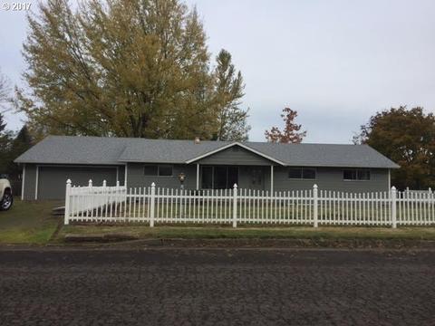817 E 3rd St, Molalla, OR 97038 photo 1