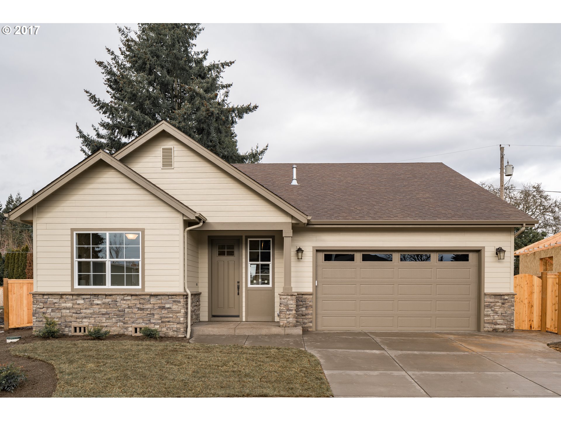 59 Grizzly Ave, Eugene, OR 97404 photo 1
