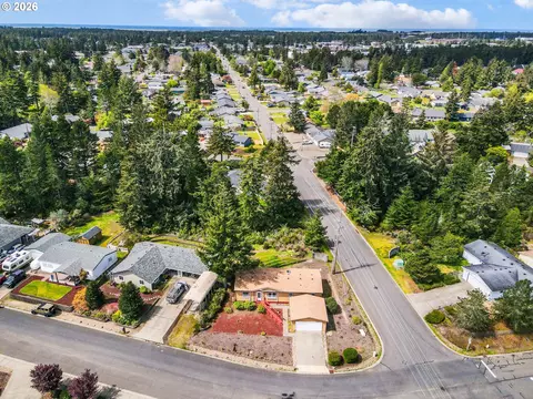 1791 Willow Loop, Florence, OR 97439 photo 43
