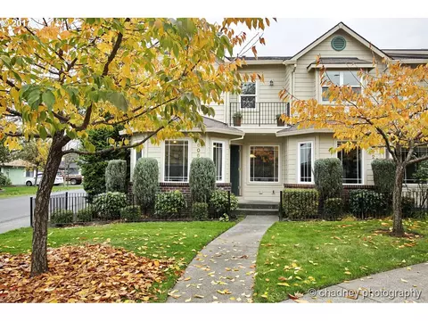 606 NE 9th St, Gresham, OR 97030 photo 1