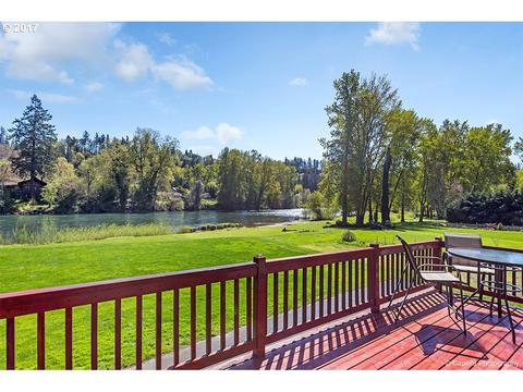 615 Edgewater Rd, Gladstone, OR 97027 photo 1