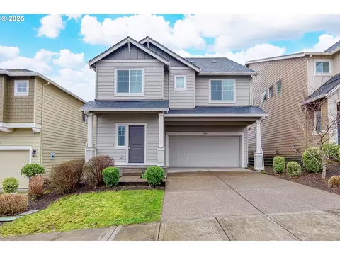 17114 SE Rhododendron St, Happy Valley, OR 97086