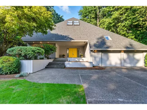 4730 SW Dosch Park Ln, Portland, OR 97239