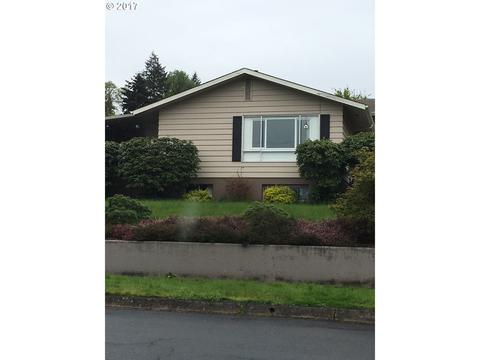 305 E 4th St, Rainier, OR 97048 photo 1