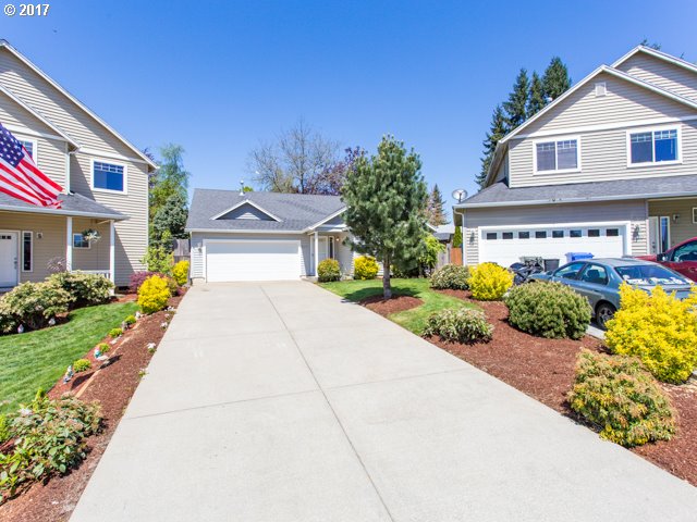 18137 Deloris Ave, Sandy, OR 97055 photo 1