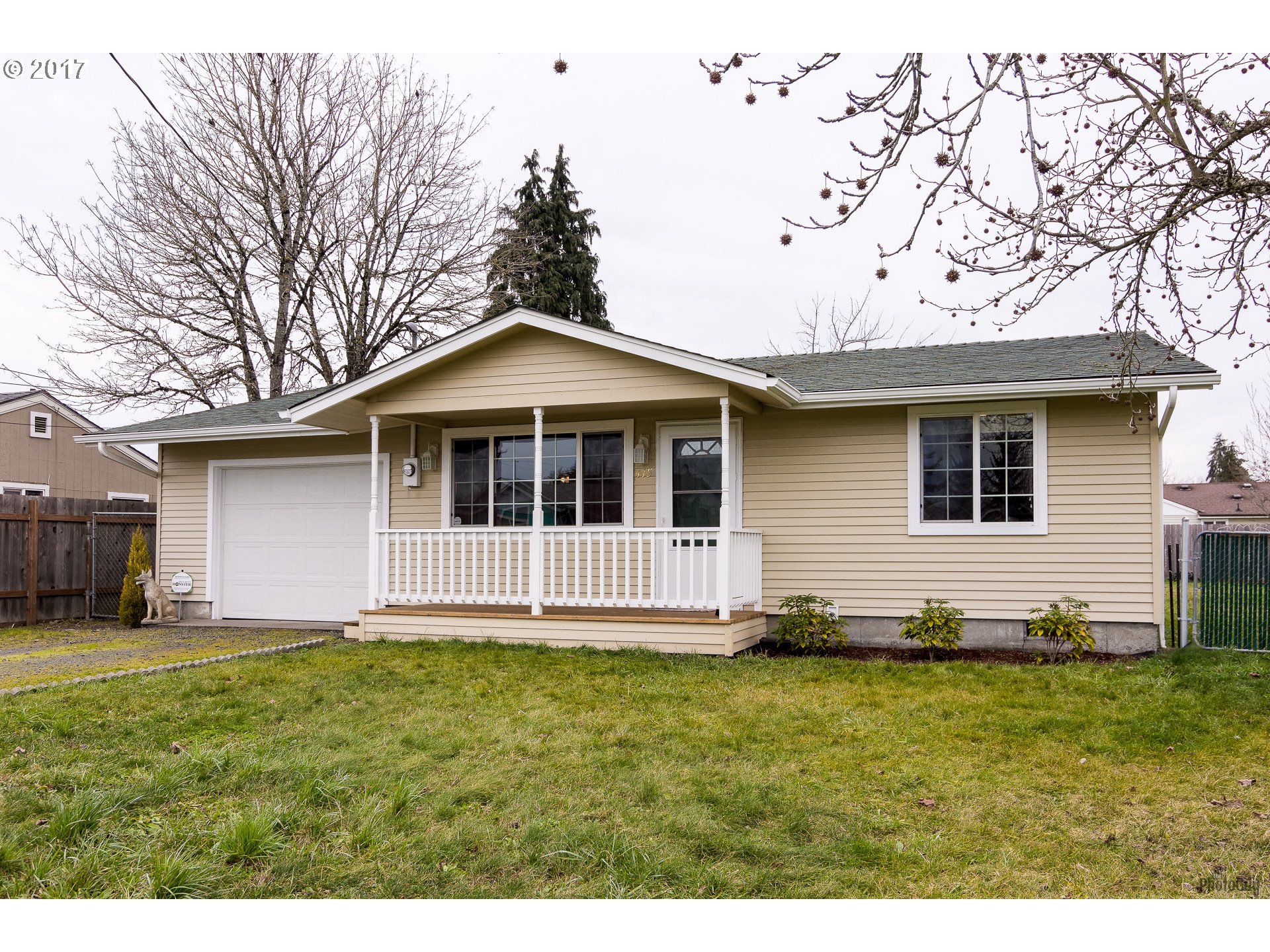 415 38th St, Springfield, OR 97478 photo 1