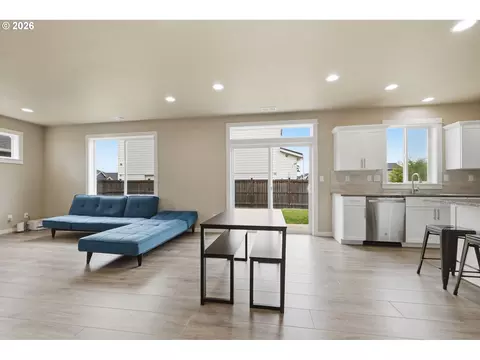 Living - 1285 Tirion Ave, Eugene, OR 97404 photo 3 of 3
