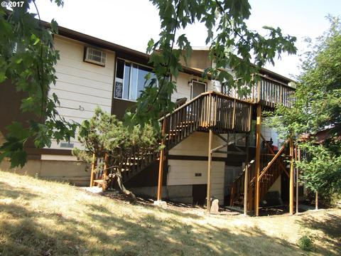 930 SE 2nd St, Pendleton, OR 97801 photo 1