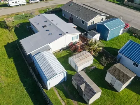 View/Area - 631 2nd Ave, Powers, OR 97466 photo 2 of 4