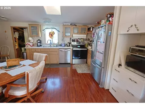 Kitchen - 631 2nd Ave, Powers, OR 97466 photo 2 of 2