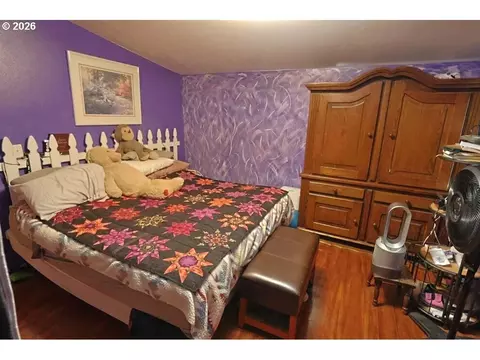 Bedroom - 631 2nd Ave, Powers, OR 97466 photo 1 of 4