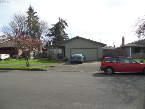 225 38th Pl, Springfield, OR 97478 photo 1