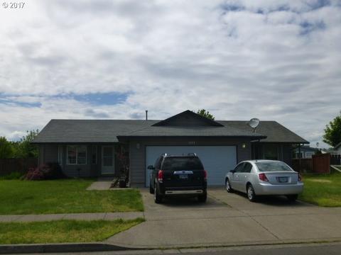 1211 S 2nd Pl, Cornelius, OR 97113 photo 1