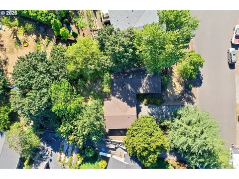 View/Area - 635 NW 8th Pl, Canby, OR 97013 photo 1 of 3