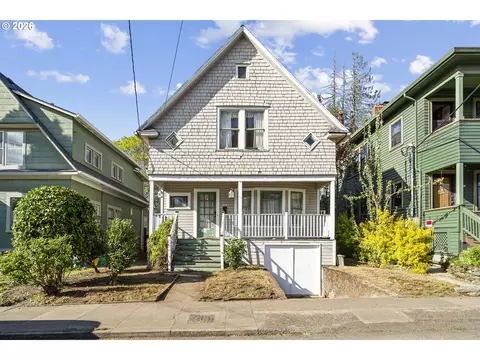 3027 SE Belmont St, Portland, OR 97214
