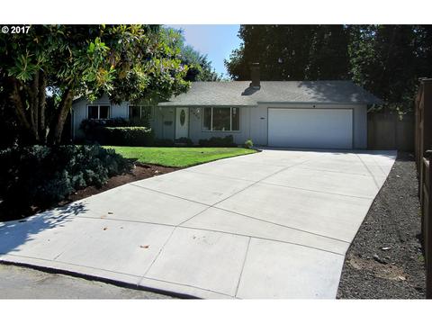 3360 Admiral St, Eugene, OR 97404 photo 1