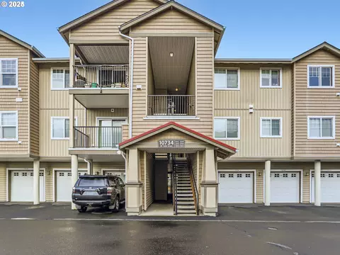 10734 NE Holly St #307, Hillsboro, OR 97006