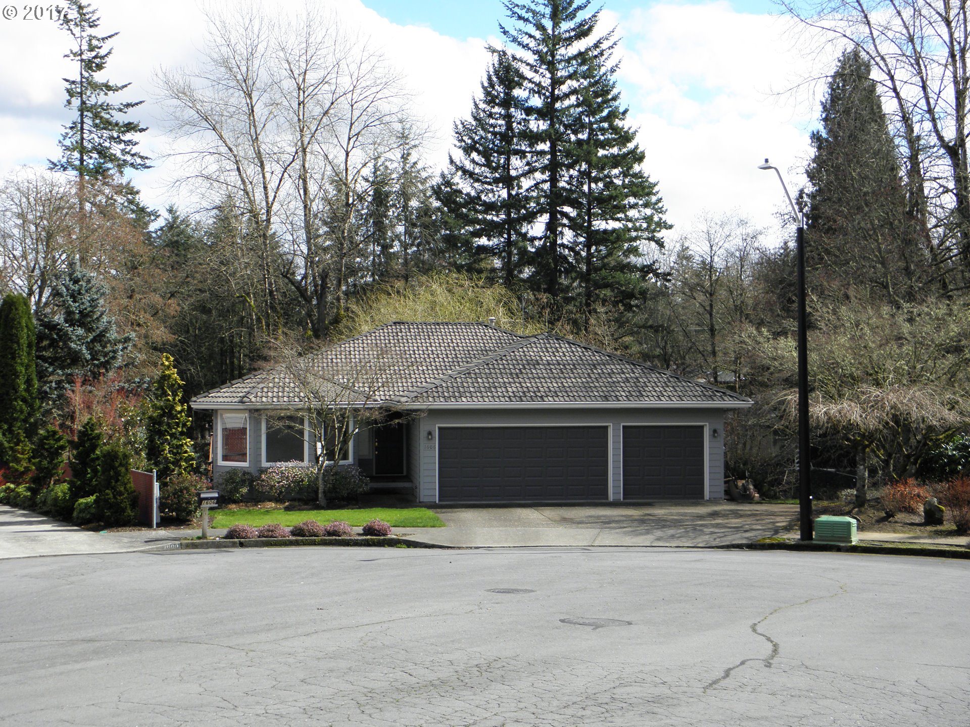 1606 SE Kelly Ave, Gresham, OR 97080 photo 1