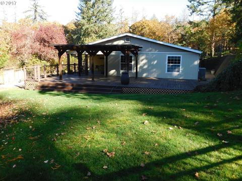 702 S 71st St, Springfield, OR 97478 photo 1