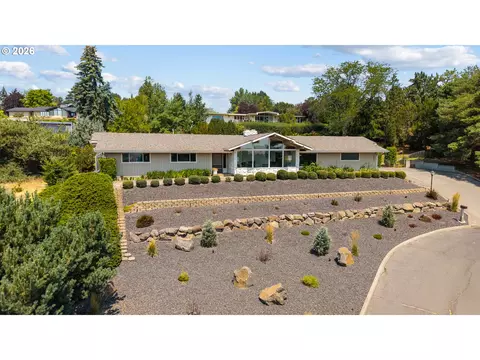 1041 NW 12th Dr, Pendleton, OR 97801 photo 2
