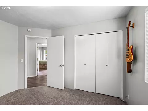 Bedroom - 1107 Echo Hollow Rd, Eugene, OR 97402 photo 1 of 5