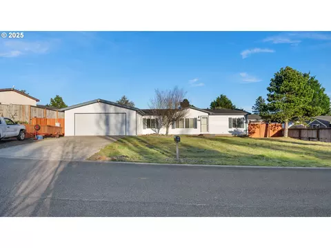 1410 Xylo St, Florence, OR 97439