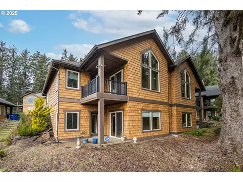 3144 NE Cascara Ct, Lincoln City, OR 97367