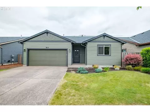 813 Pintail St, Silverton, OR 97381